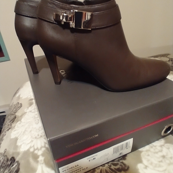 Vince Camuto soft nappa silk leather boots size 6.5 - Picture 7 of 8